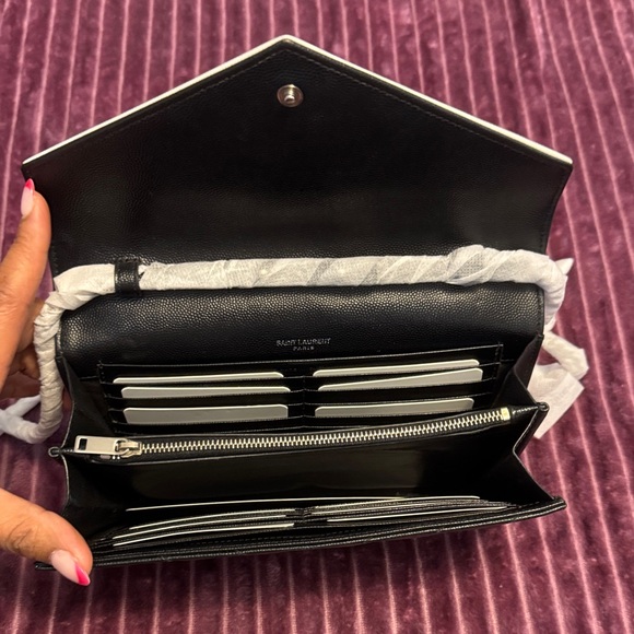 Yves Saint Laurent Black and White Chevron Clutch - Picture 3 of 8